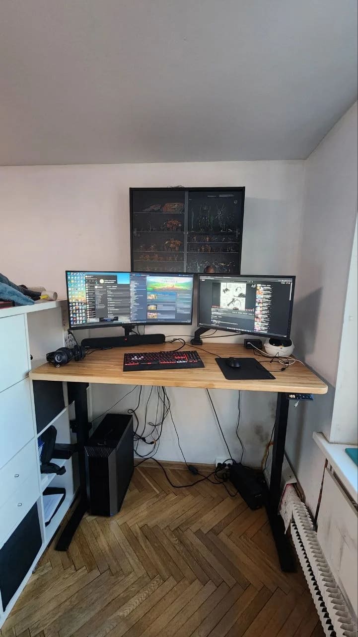 Стол с подъёмным механизмом DESKOS — Александр, Москва