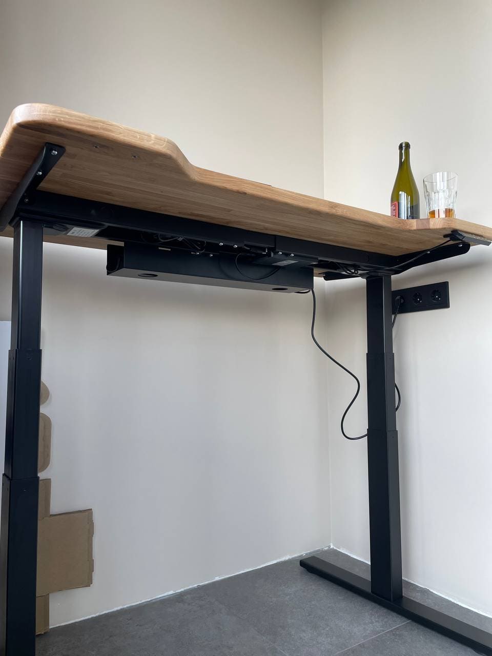 Стол с подъёмным механизмом DESKOS — Павел, Москва