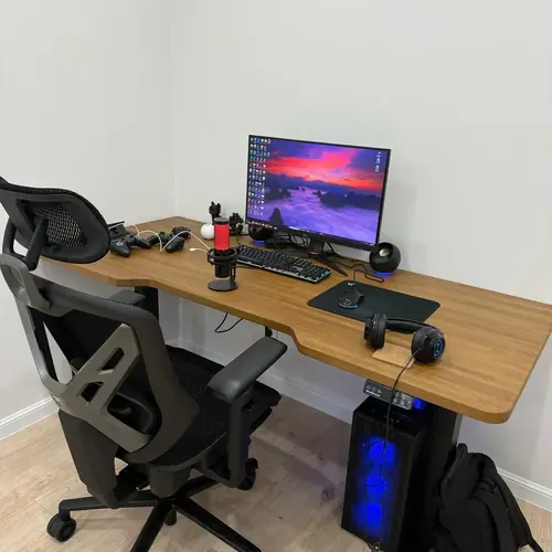 Стол DESKOS из массива дуба